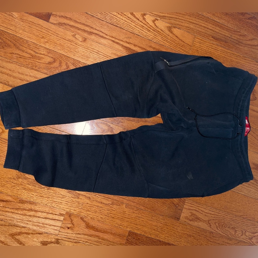 Nike tech fleece black sweatpants size medium mens